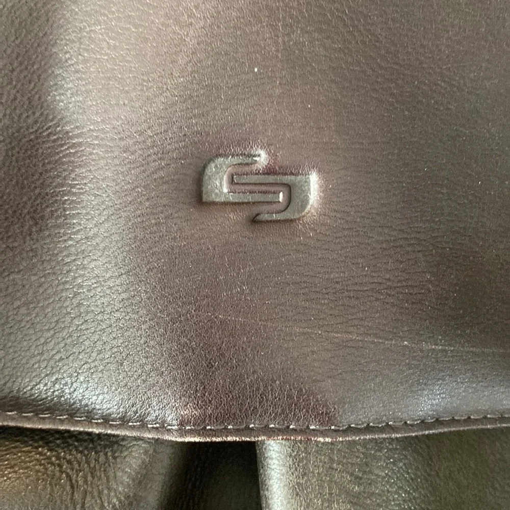Cj solo leather laptop case carry on